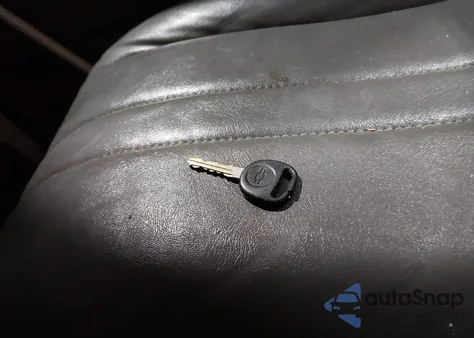 2006 Chevrolet Express Work Van из США, поврежденный, VIN 1GCFG15X161111015